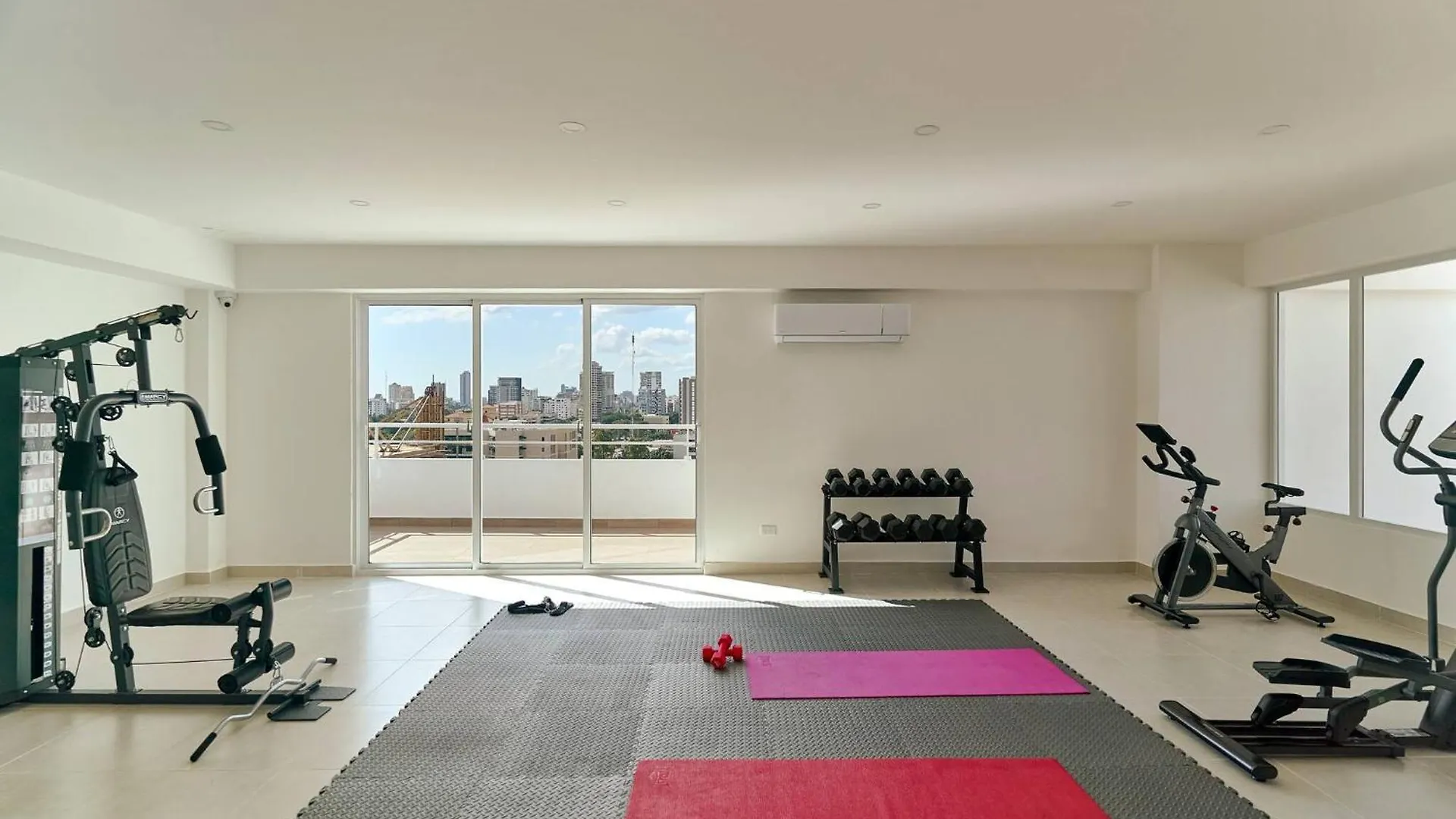 Oasis Urbano Family 2Br Pool Gym Apartment Santo Domingo